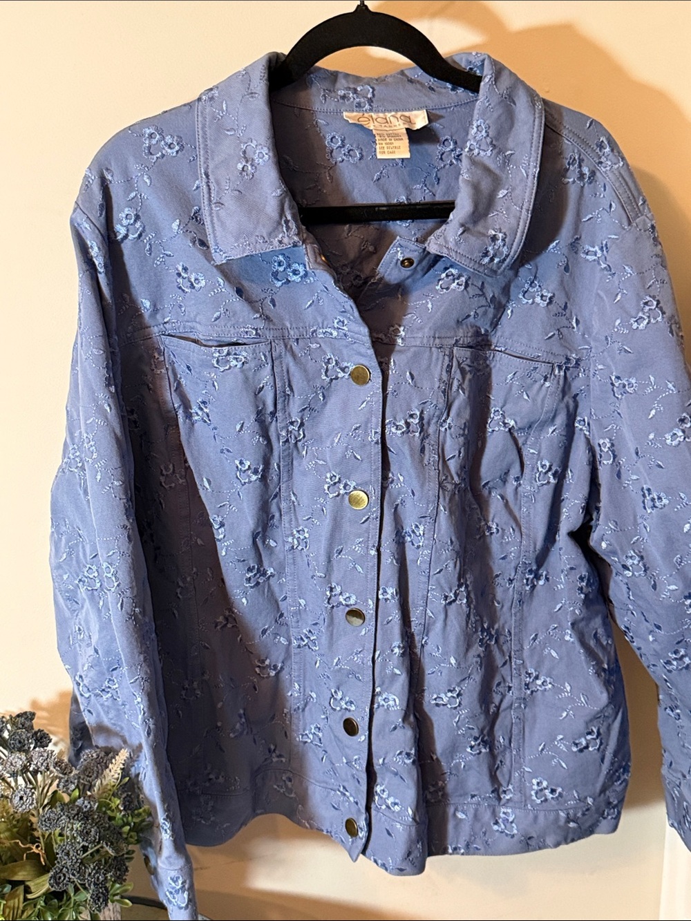 Vintage blue denim shirt by Elana by Tanner Embroidered Button-Front - Women's